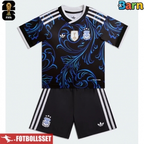 Argentina Bortatröja Barn VM 2026 Kortärmad (+ Korta byxor)