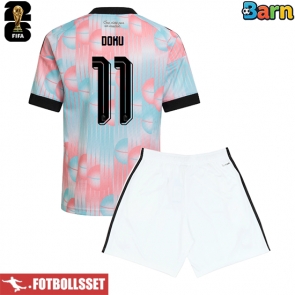 Belgien Jeremy Doku #11 Bortatröja Barn VM 2026 Kortärmad (+ Korta byxor)