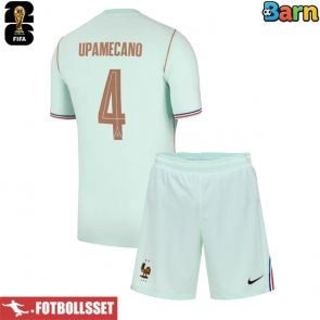 Frankrike Dayot Upamecano #4 Bortatröja Barn VM 2026 Kortärmad (+ Korta byxor)