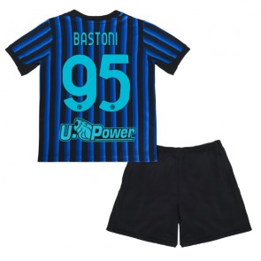 Inter Milan Alessandro Bastoni #95 Hemmatröja Barn 2025-26 Kortärmad (+ Korta byxor)