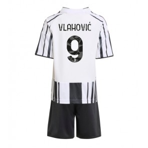 Juventus Dusan Vlahovic #9 Hemmatröja Barn 2025-26 Kortärmad (+ Korta byxor)