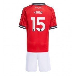 Manchester United Leny Yoro #15 Hemmatröja Barn 2025-26 Kortärmad (+ Korta byxor)