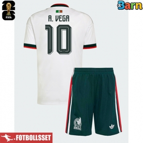 Mexiko Alexis Vega #10 Bortatröja Barn VM 2026 Kortärmad (+ Korta byxor)