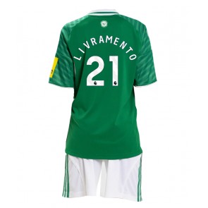 Newcastle United Tino Livramento #21 Bortatröja Barn 2025-26 Kortärmad (+ Korta byxor)