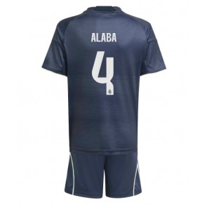 Real Madrid David Alaba #4 Bortatröja Barn 2025-26 Kortärmad (+ Korta byxor)