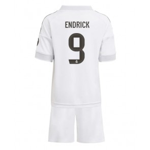 Real Madrid Endrick #9 Hemmatröja Barn 2025-26 Kortärmad (+ Korta byxor)