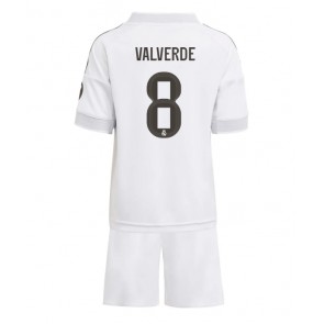 Real Madrid Federico Valverde #8 Hemmatröja Barn 2025-26 Kortärmad (+ Korta byxor)