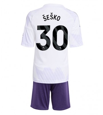 Manchester United Benjamin Sesko #30 Bortatröja Barn 2025-26 Kortärmad (+ Korta byxor)