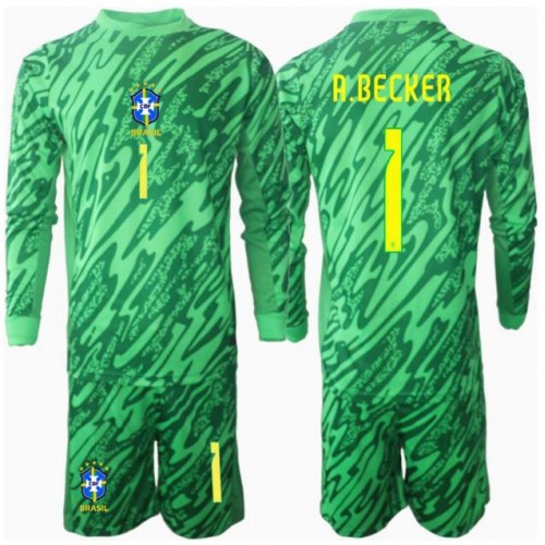 Brasilien Alisson Becker #1 Målvakt Hemmatröja Barn Copa America 2024 Långärmad (+ Korta byxor) Brasilien Alisson Becker #1 Målvakt Hemmatröja Barn Copa America 2024 Långärmad (+ Korta byxor)