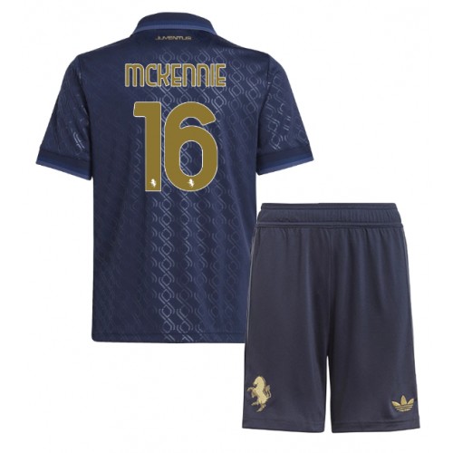 Juventus Weston McKennie #16 Tredje Tröja Barn 2024-25 Kortärmad (+ Korta byxor)
