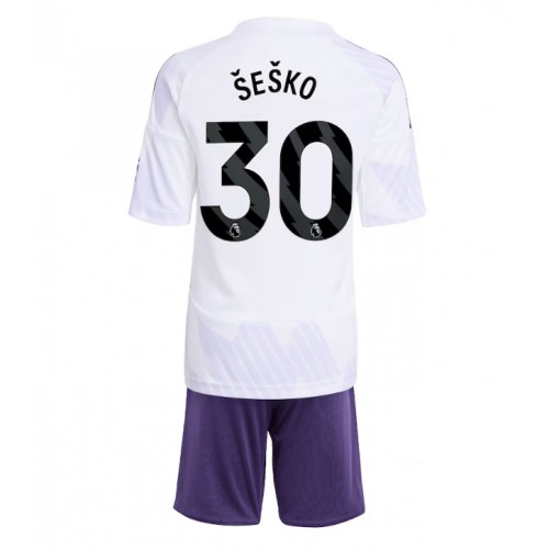 Manchester United Benjamin Sesko #30 Bortatröja Barn 2025-26 Kortärmad (+ Korta byxor)