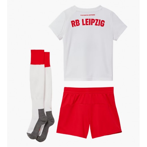 RB Leipzig Hemmatröja Barn 2025-26 Kortärmad (+ Korta byxor) RB Leipzig Hemmatröja Barn 2025-26 Kortärmad (+ Korta byxor)