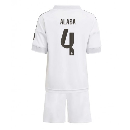 Real Madrid David Alaba #4 Hemmatröja Barn 2025-26 Kortärmad (+ Korta byxor)